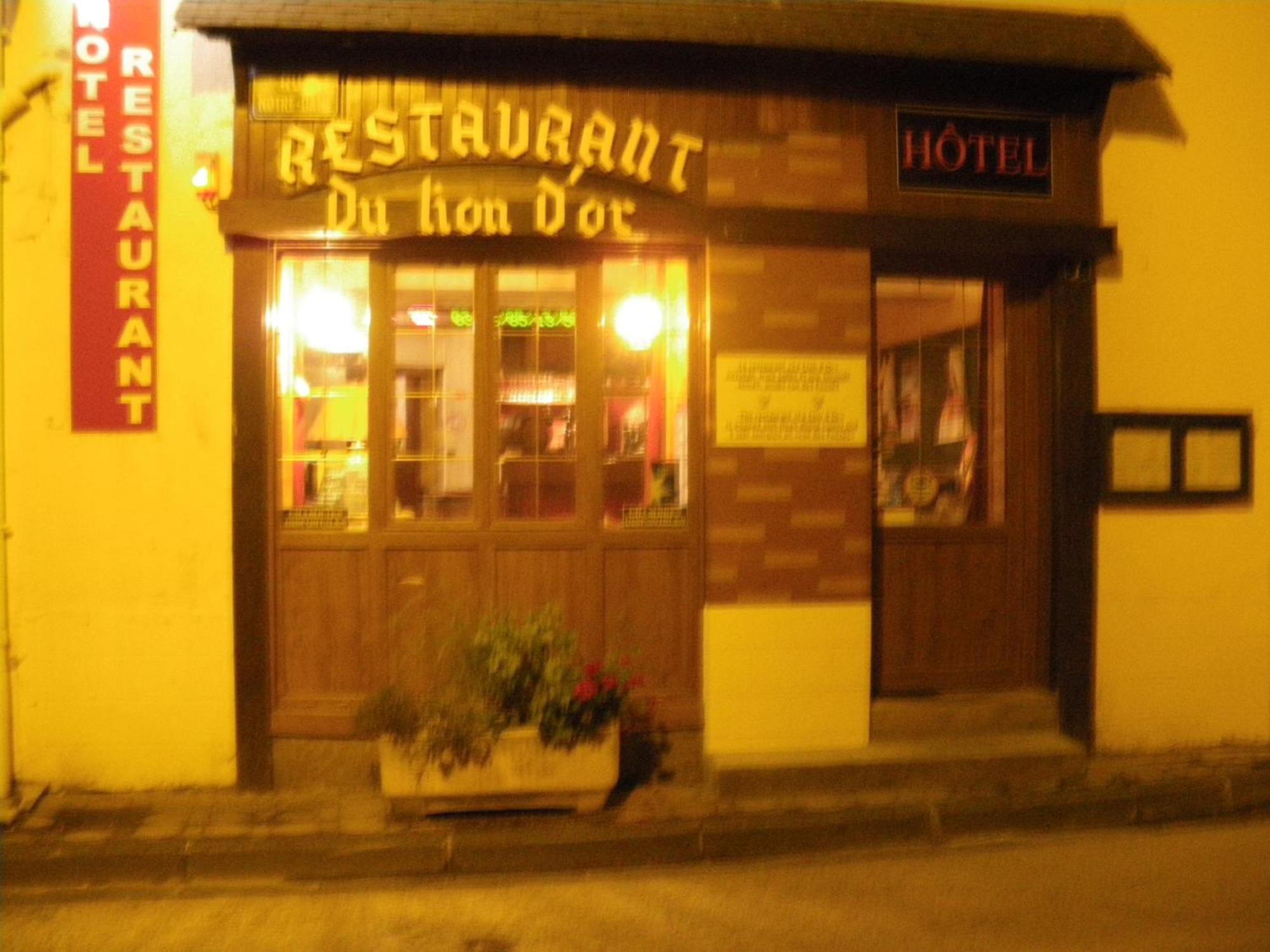 Hotel Restaurant Du Lion D'Or Château-Chinon Exterior foto